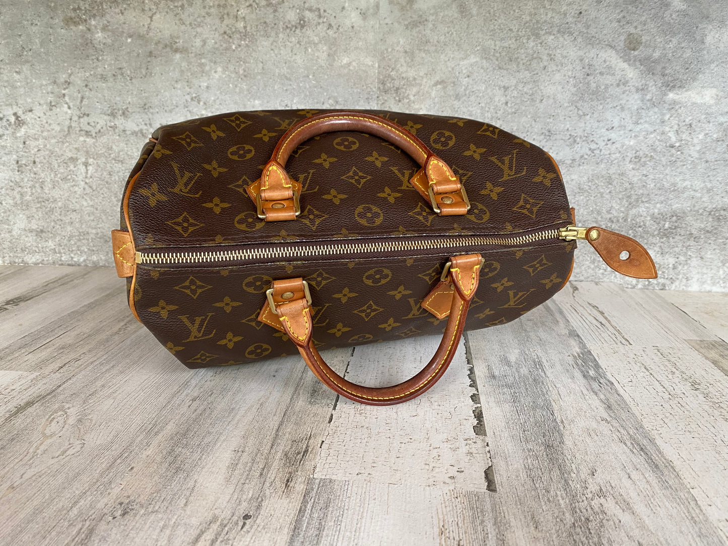 Preloved Speedy 30