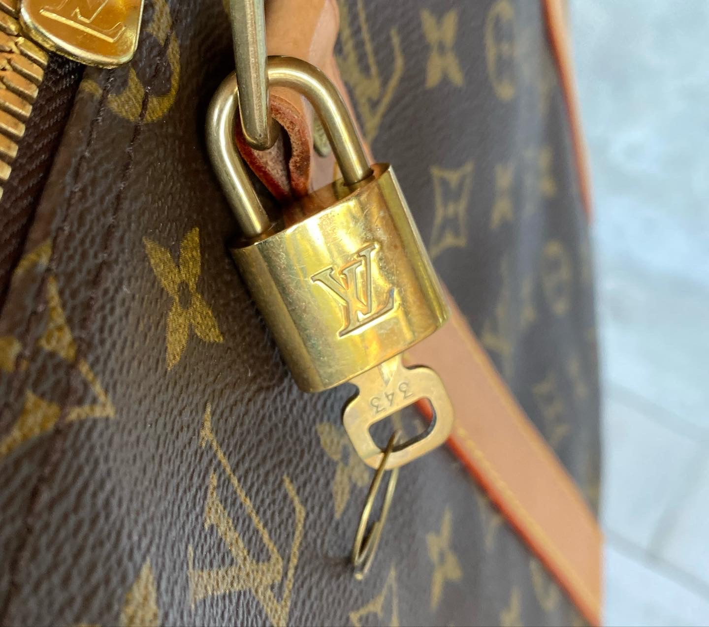 Preloved Authentic Keepall 50