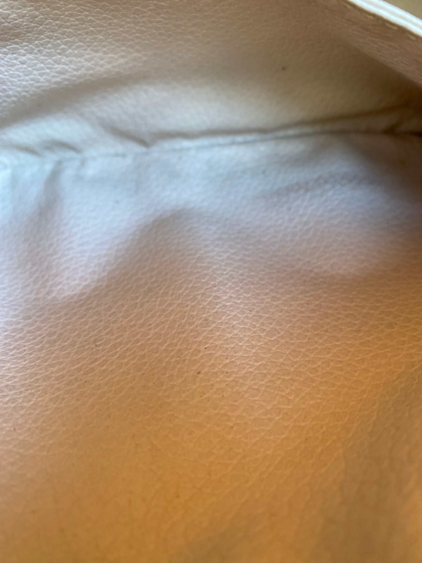 Preloved Authentic Trousse 23 pouch