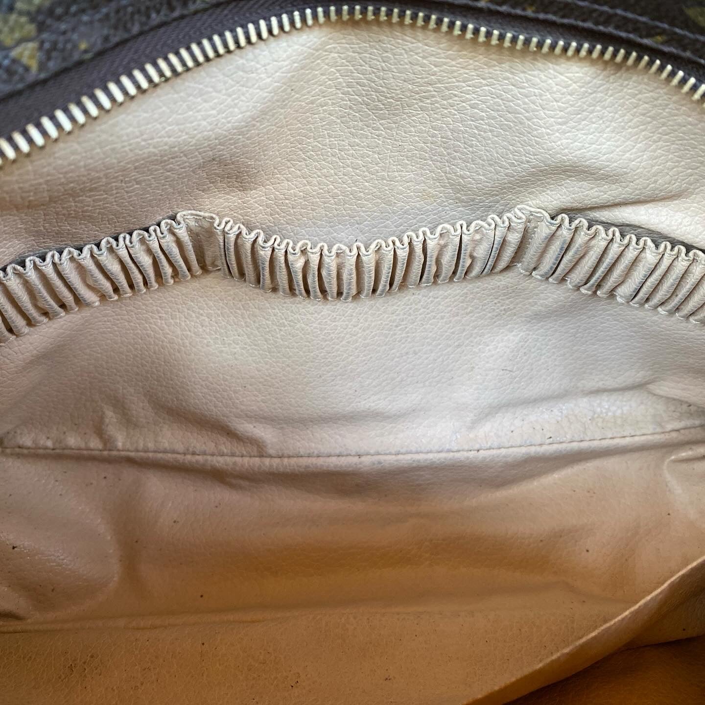 Preloved Authentic Trousse 28 Cosmetic Pouch