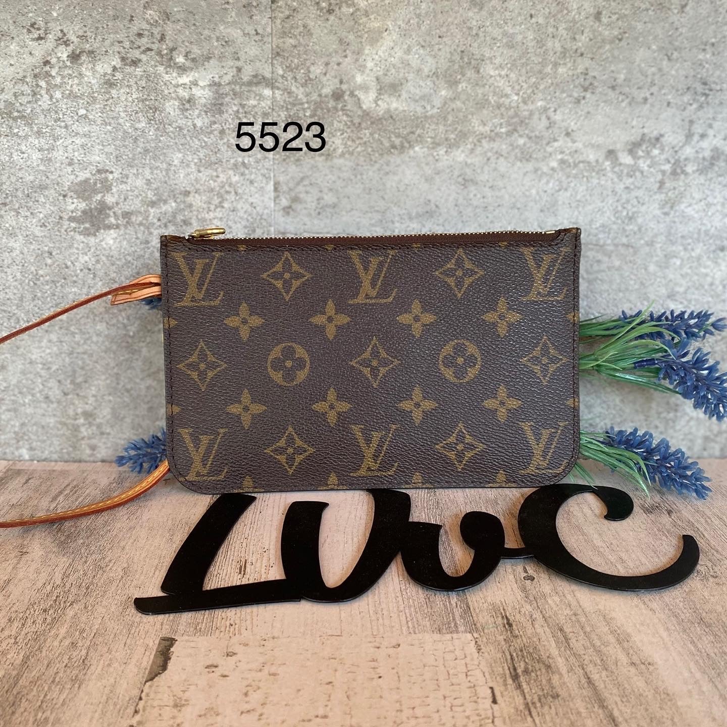 Preloved Neverfull Wristlet PM