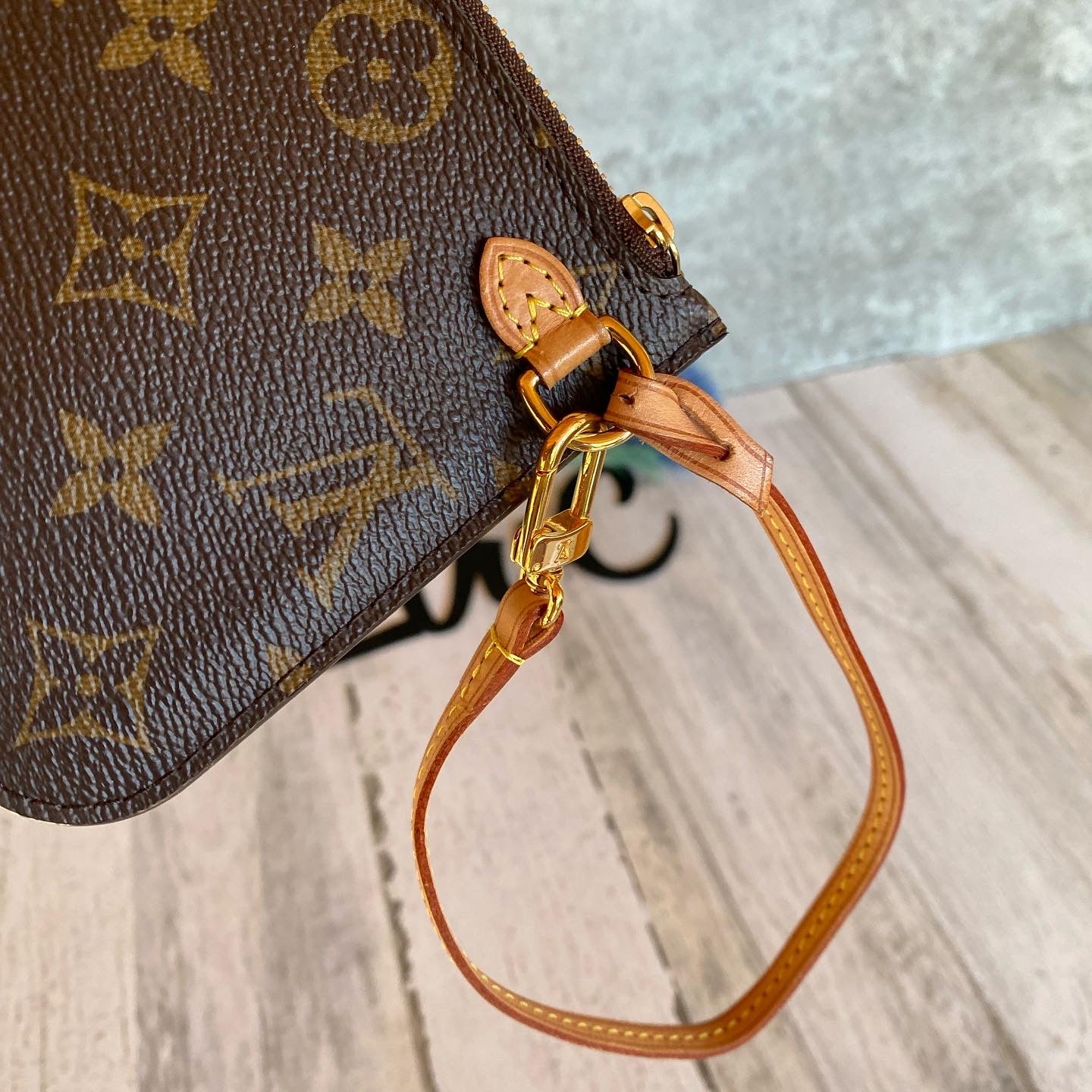 Preloved Neverfull Wristlet PM