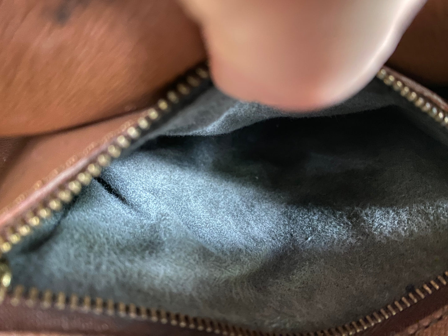 Preloved Saint Cloud MM