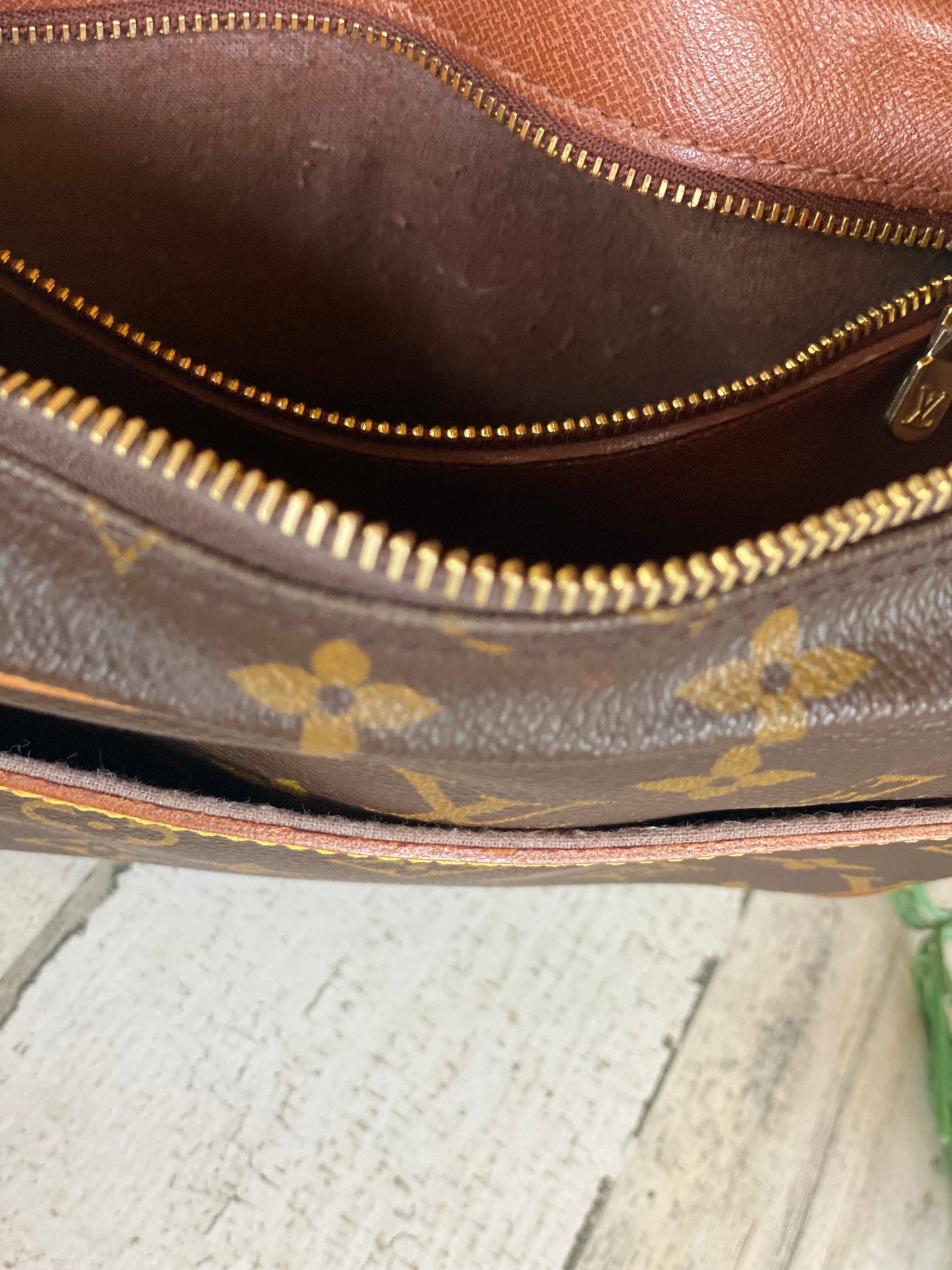 Preloved Trocadero 23 Crossbody