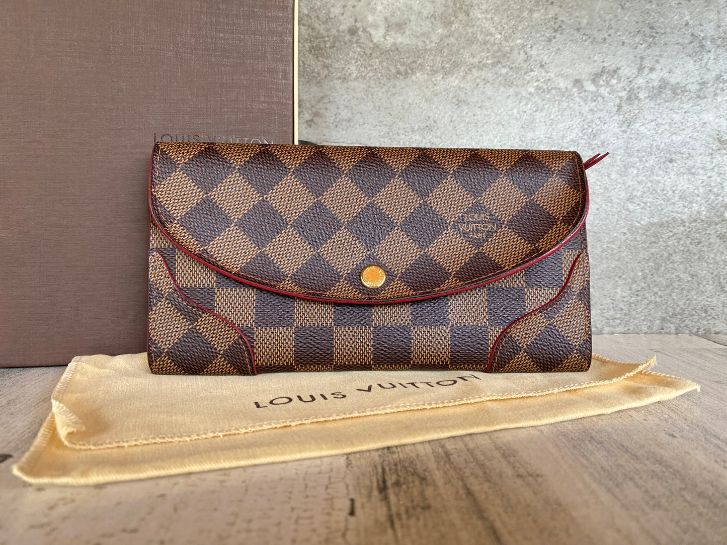 Preloved Portefeuille Kaisa Long Wallet