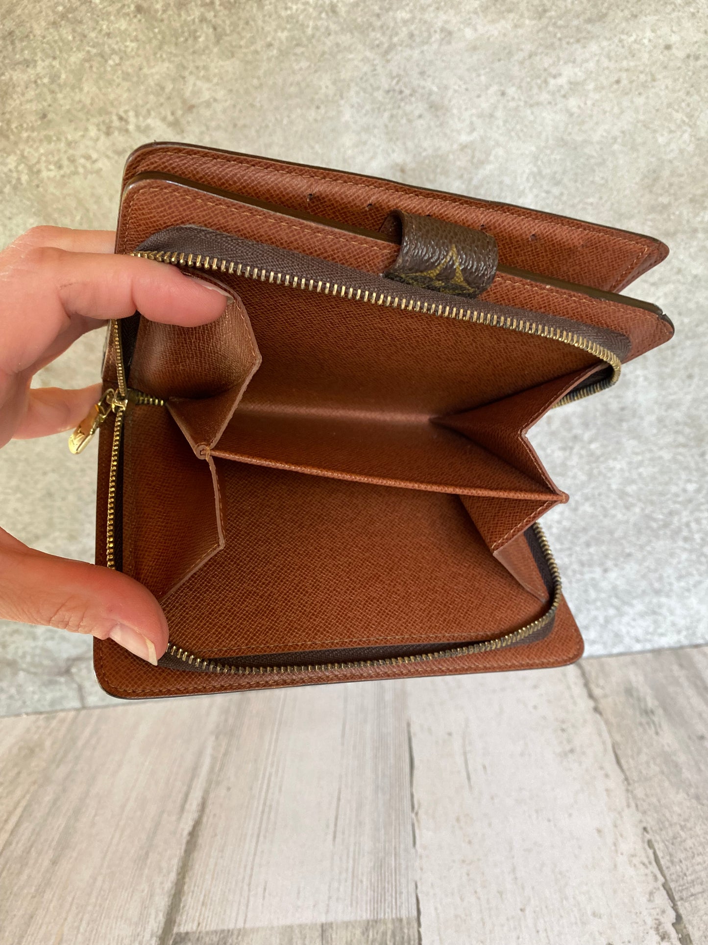 Preloved Authentic Porte Papier Zip Wallet