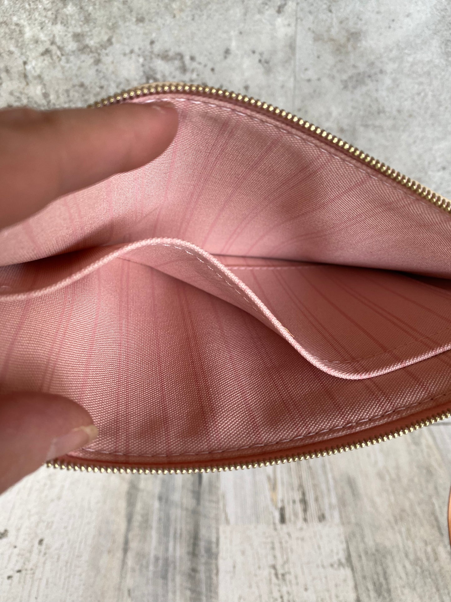 Authentic Preloved Pochette Wristlet Damier Azur