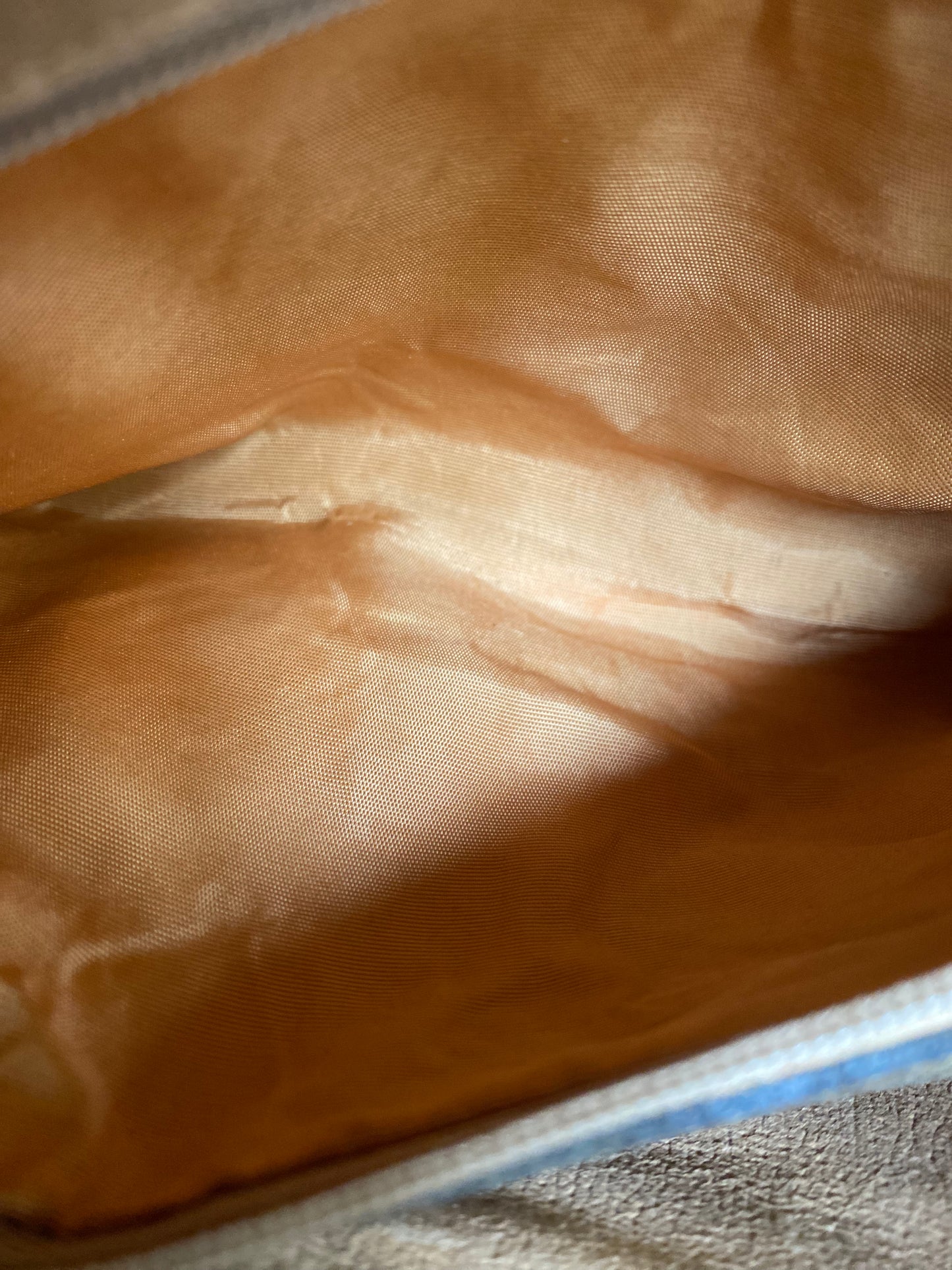 Preloved Authentic G G Supreme Crossbody