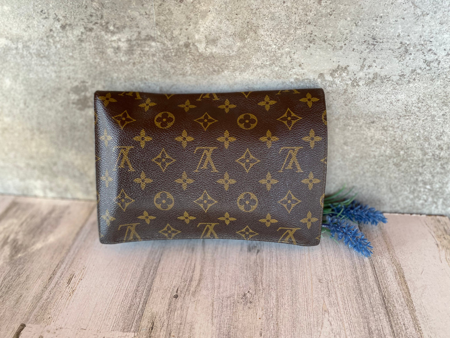 Preloved Authentic Pochette Rabat 23 Clutch