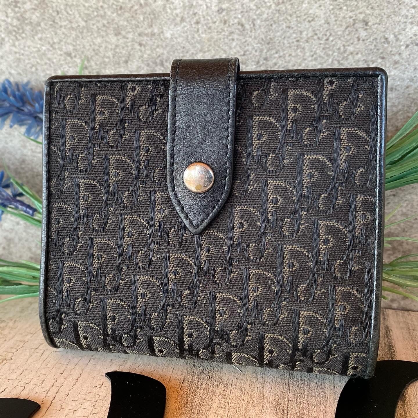 Preloved Authentic C D Coin Purse/ Wallet