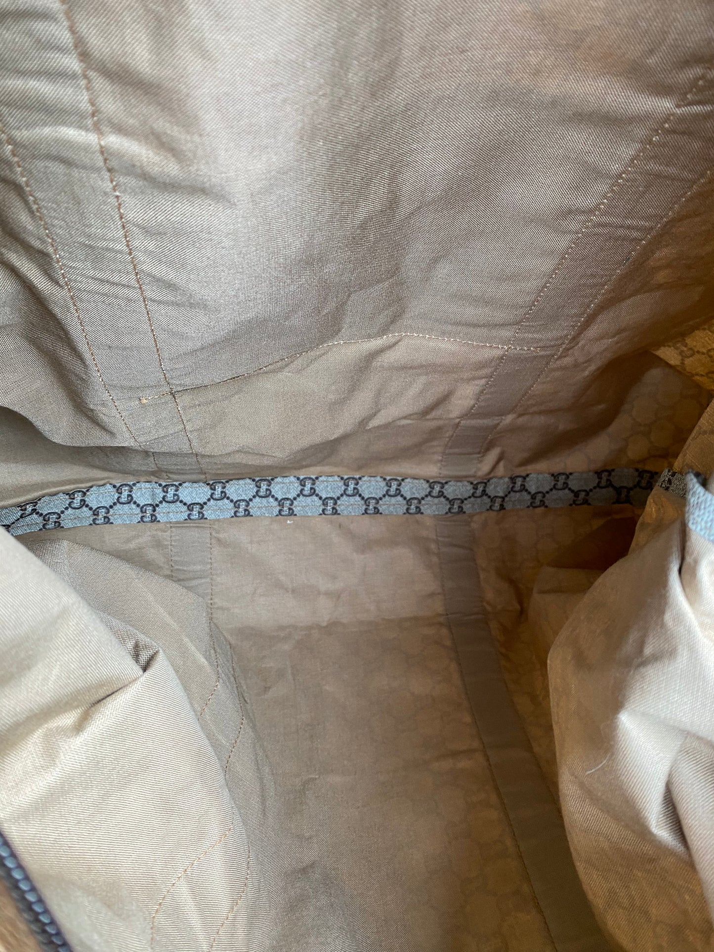 Preloved Authentic GG PLUS Duffle