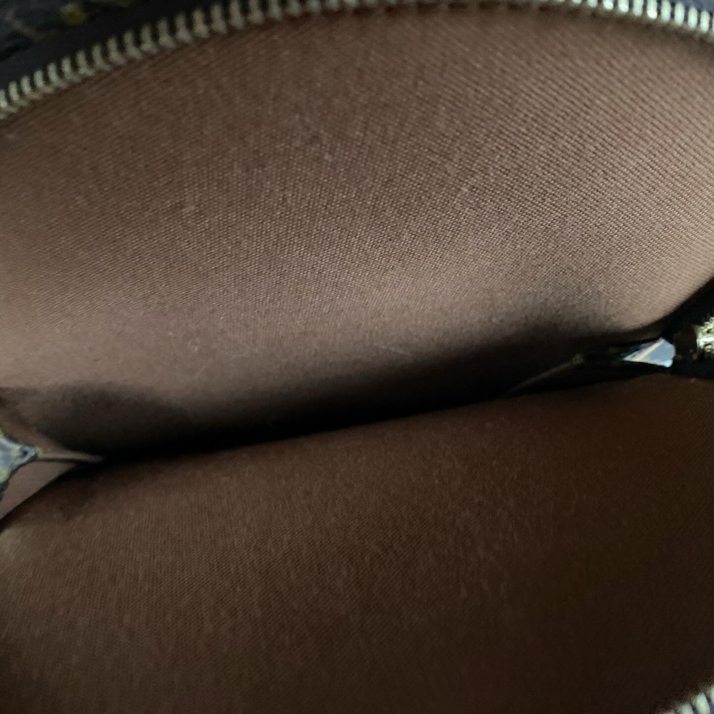 Preloved Authentic Ellipse Shopping Bag