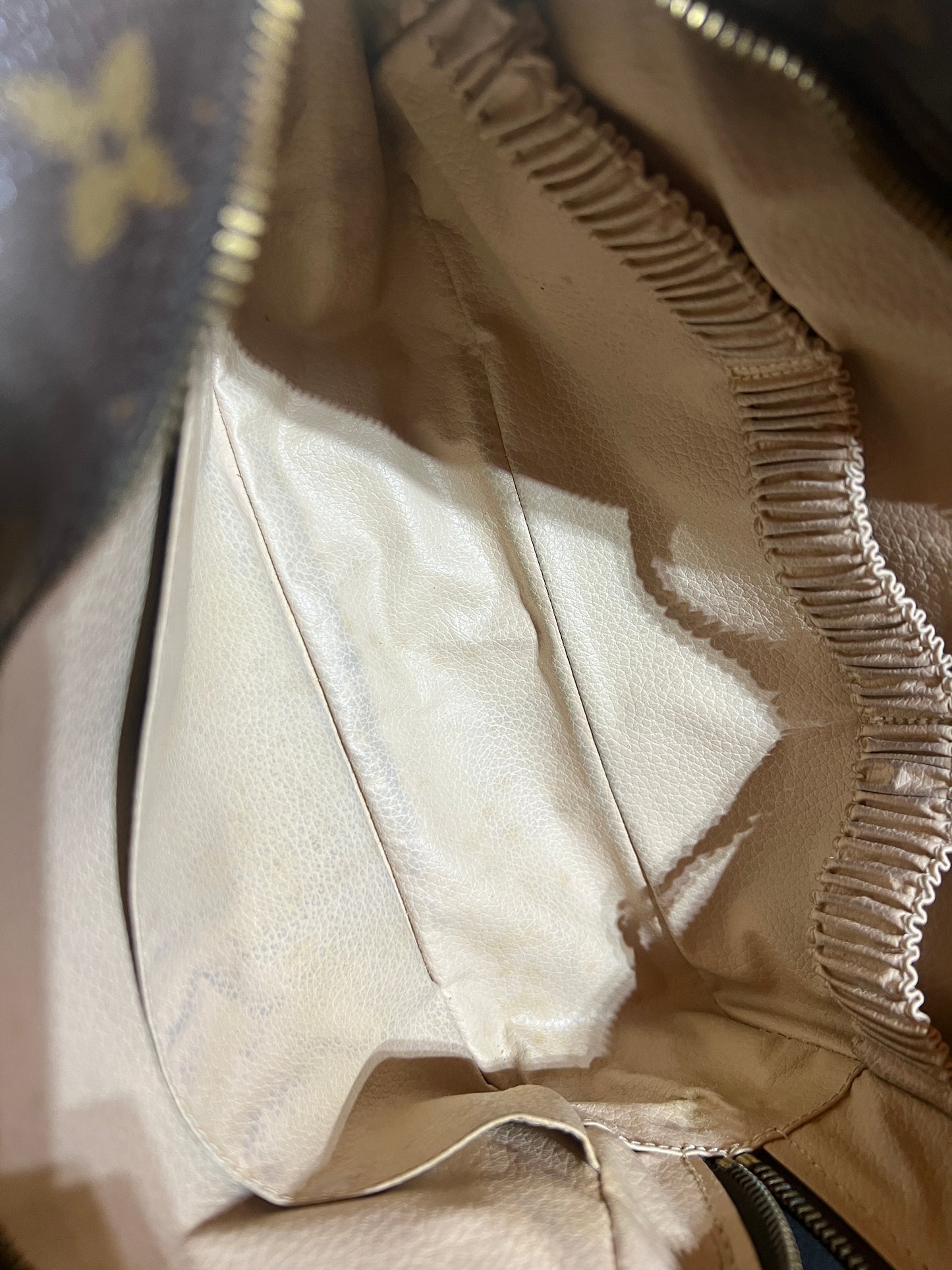 Preloved Authentic Trousse 28 pouch