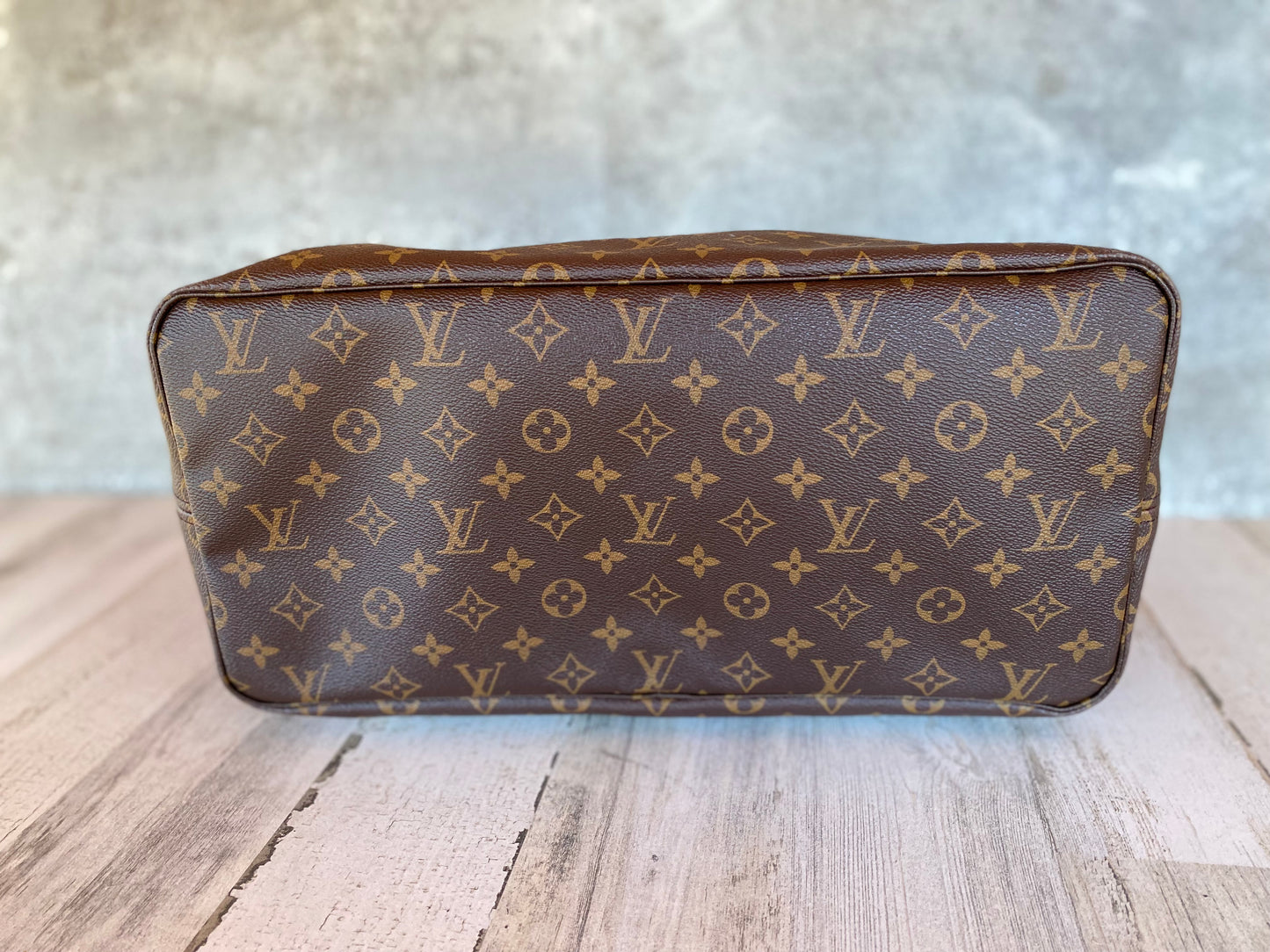 Preloved Authentic Neverfull GM