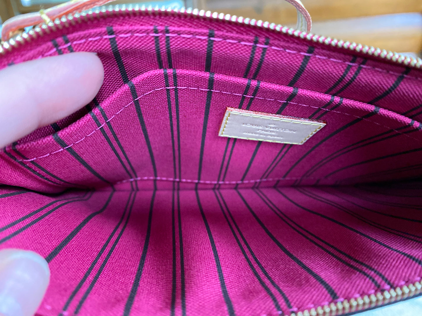 Preloved Authentic Pochette Wristlet