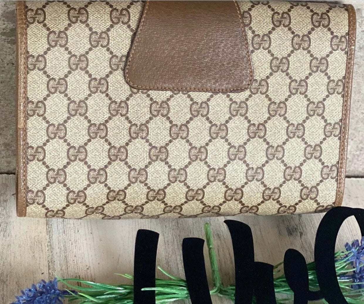 Preloved Sherry Clutch Supreme