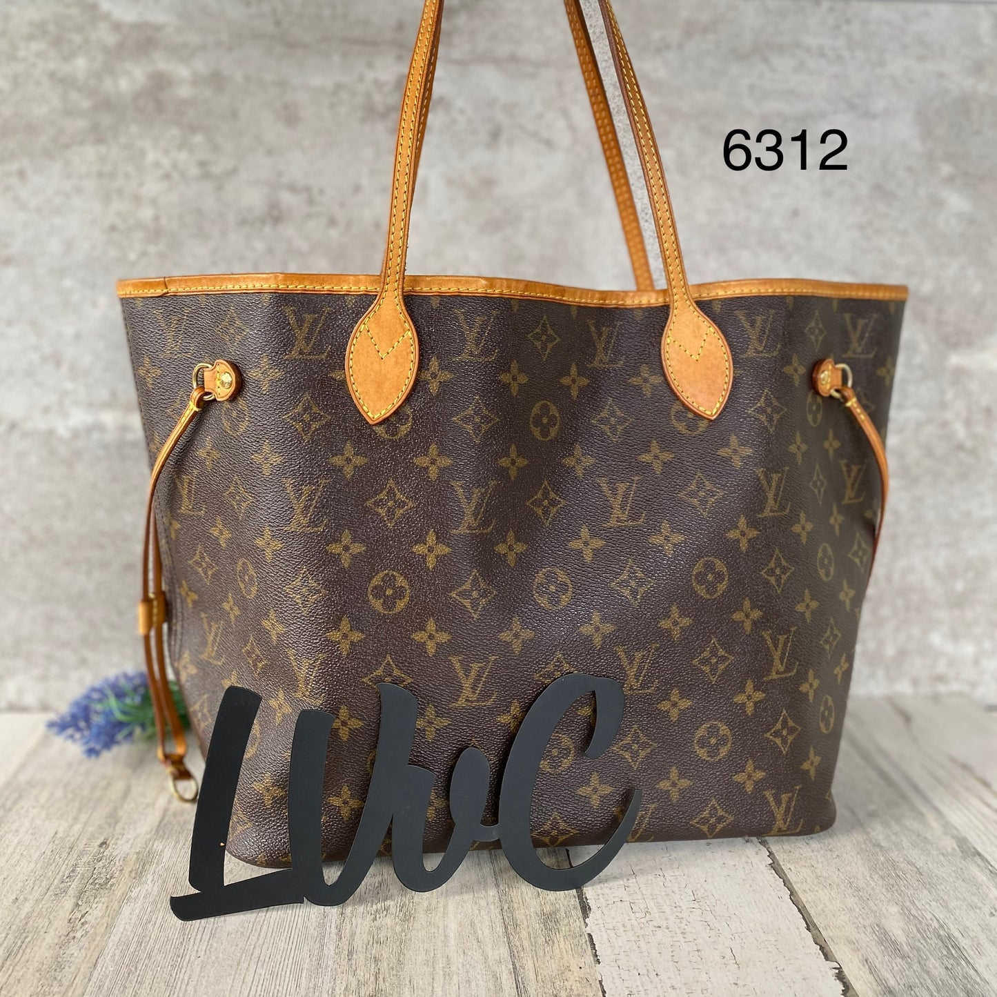 Preloved Authentic Neverfull MM shoulder bag