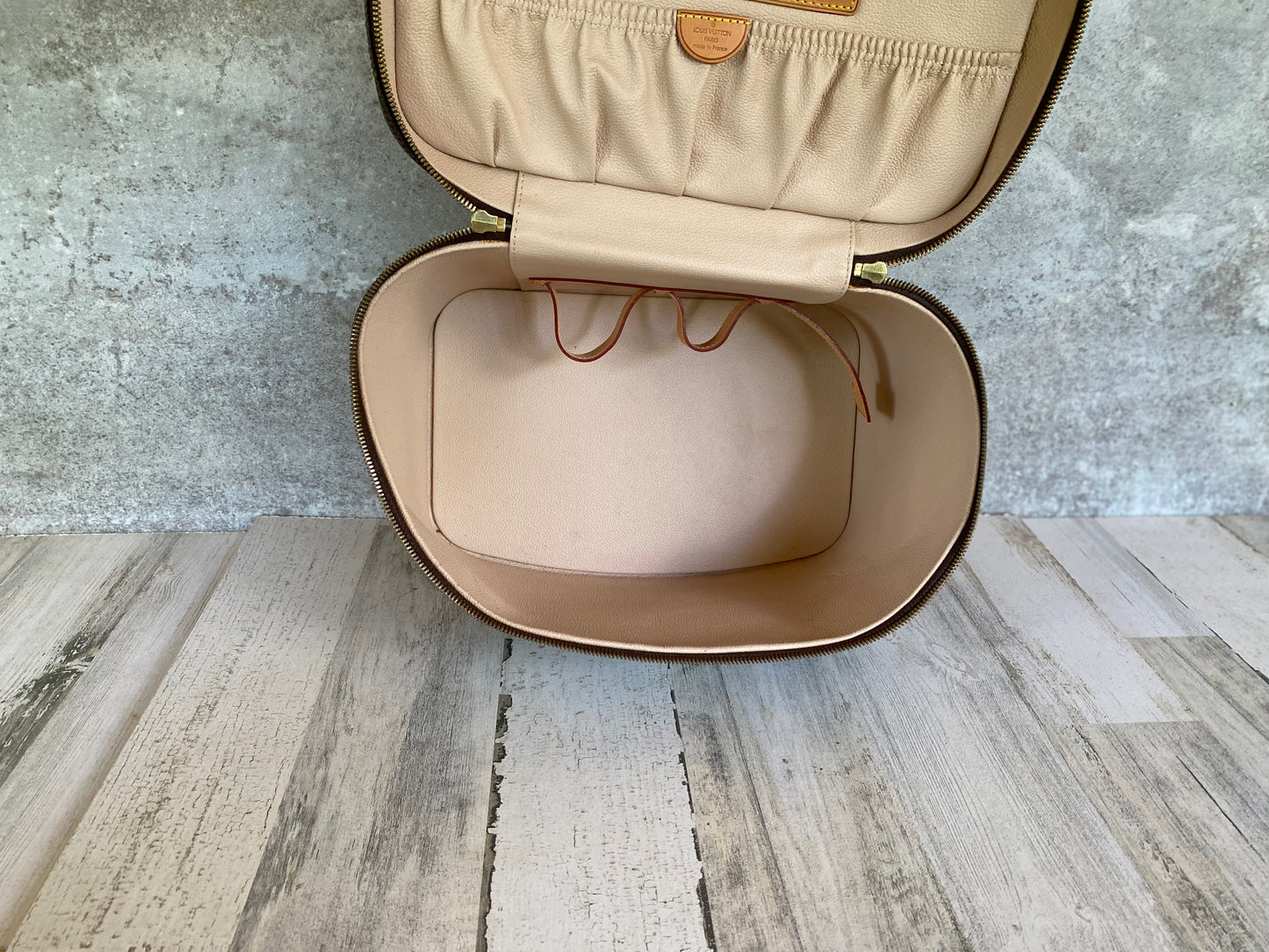 Preloved Nice Vanity Bag