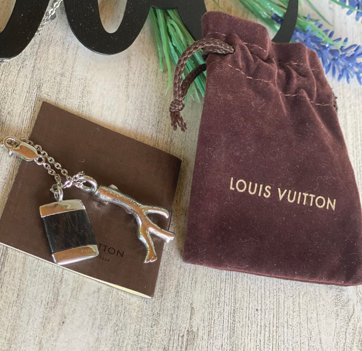 Preloved Authentic Silver tone Necklace