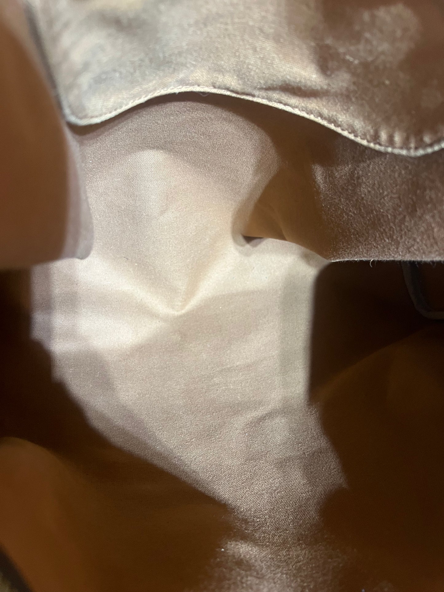 Preloved Authentic Speedy 40