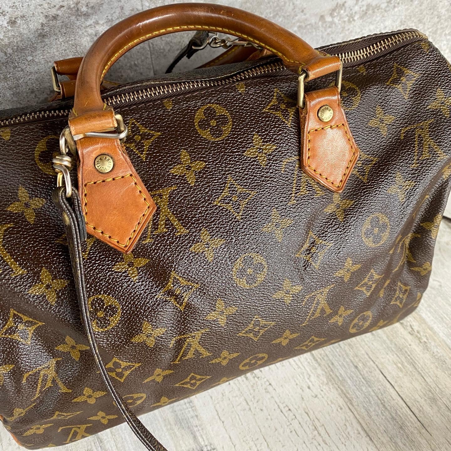 PreLoved Speedy 30