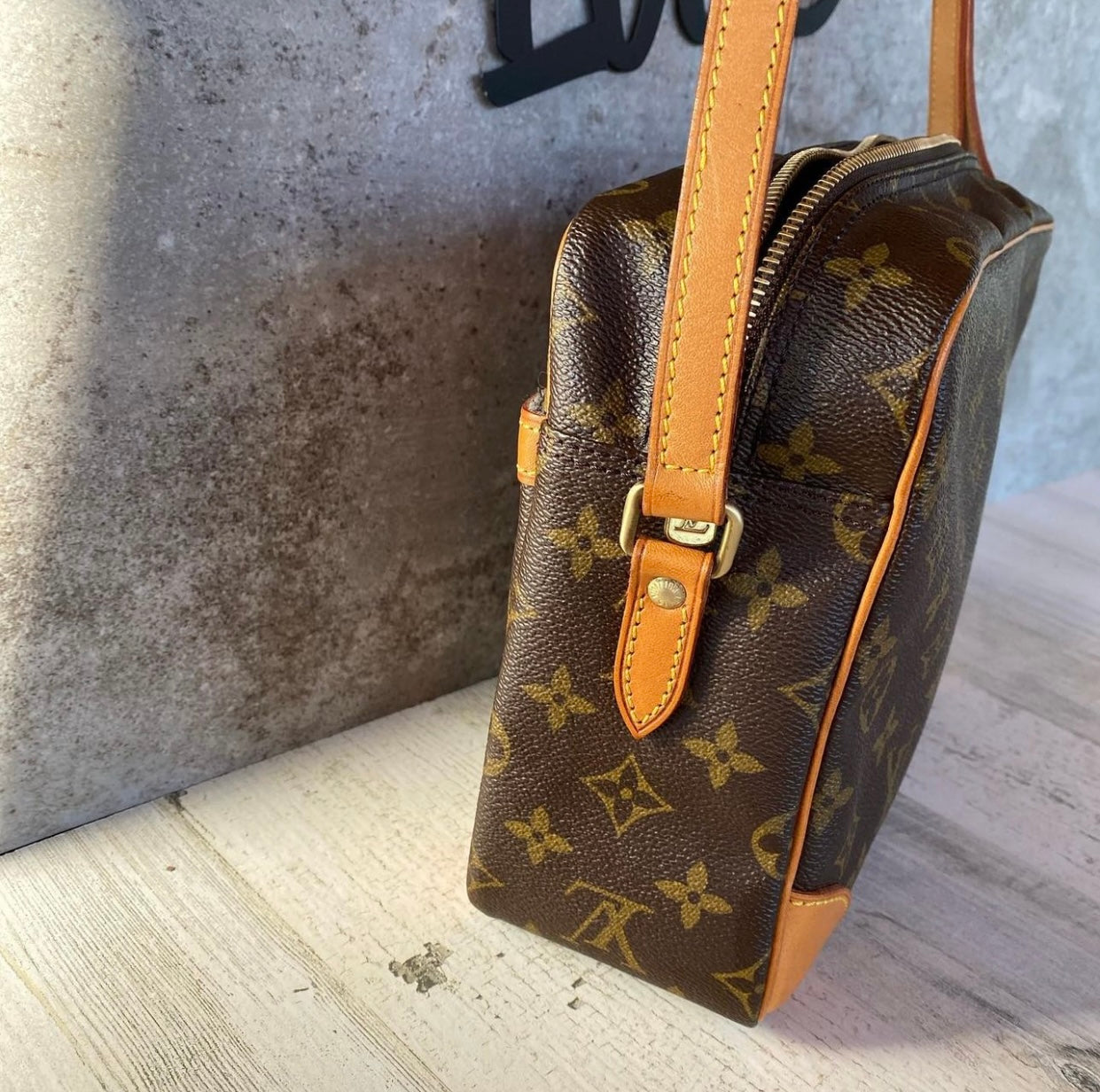 Preloved Trocadero 30 Crossbody