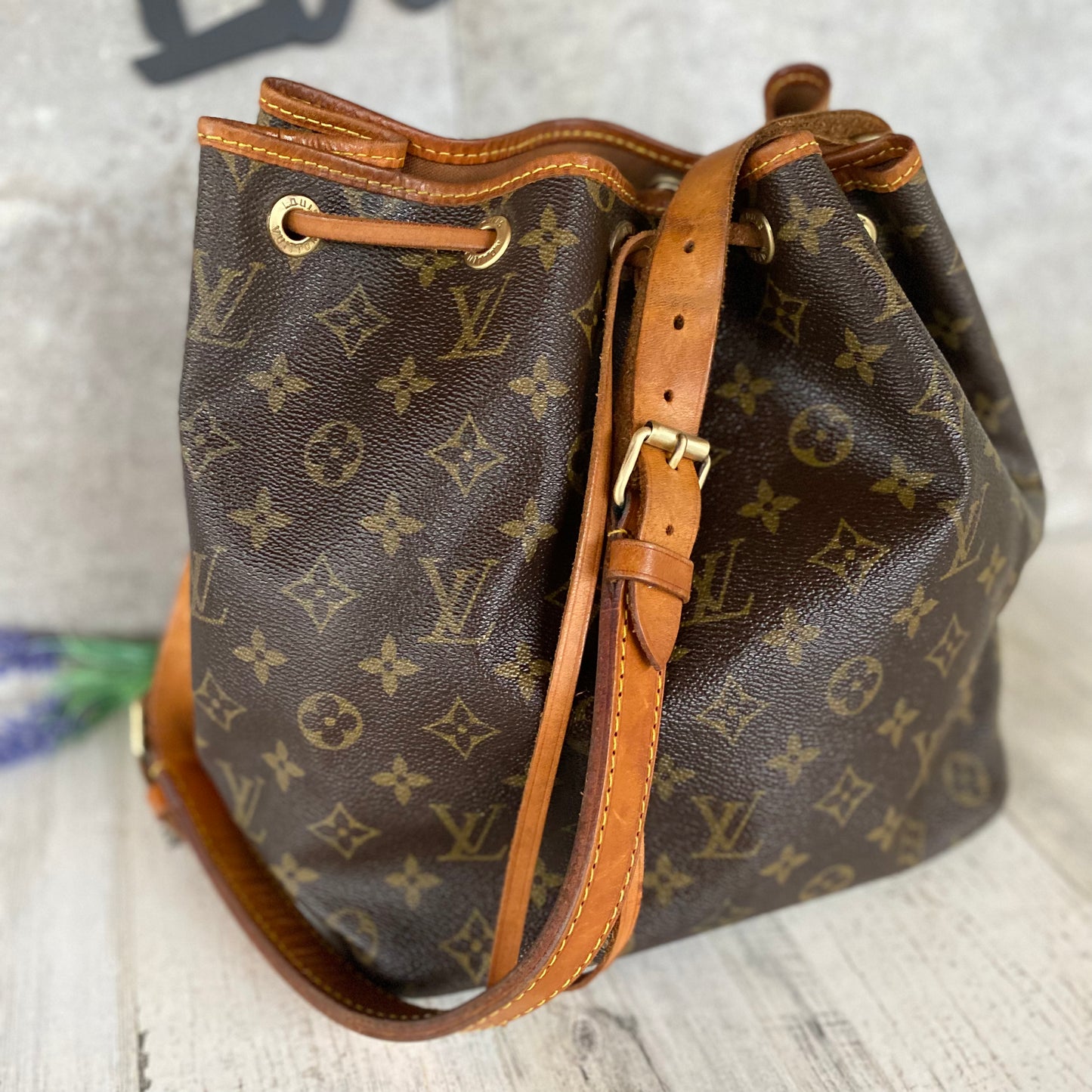 Preloved Authentic Petite Noe