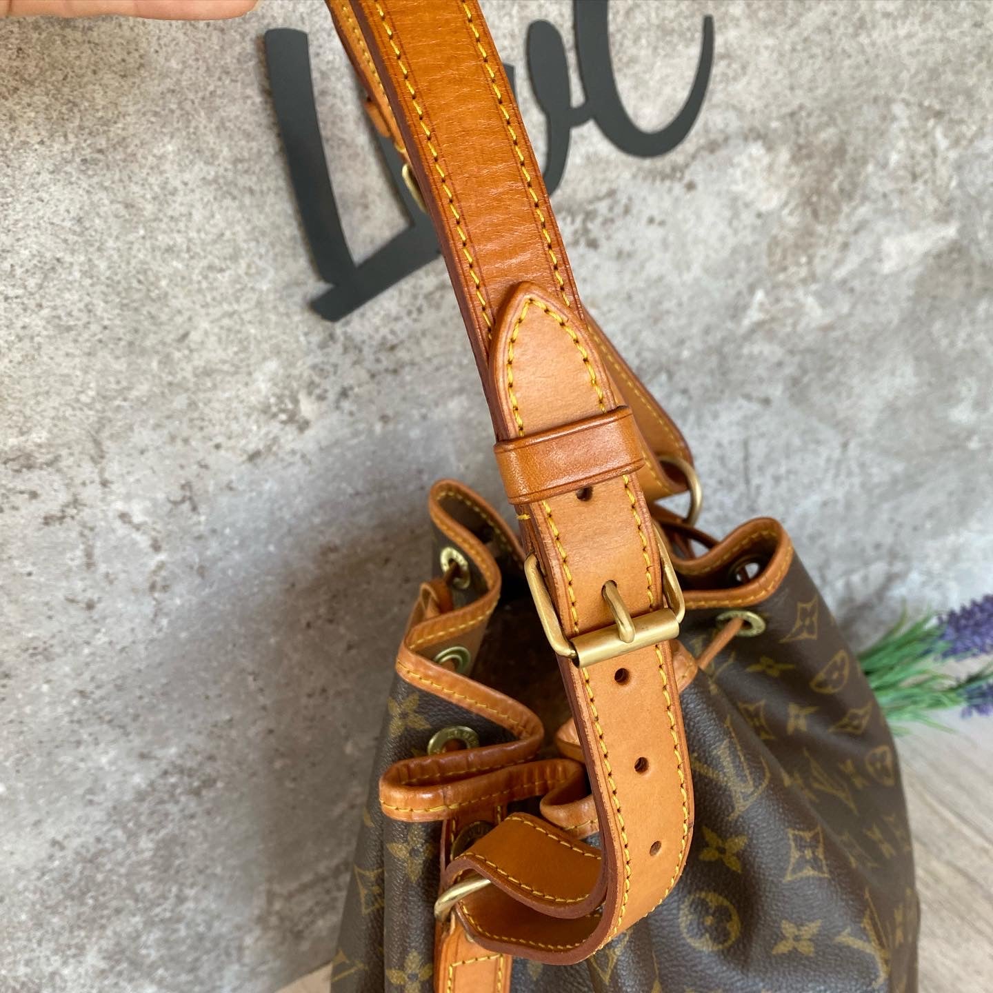 Preloved Petit Noe