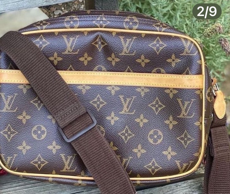 Preloved Reporter Crossbody