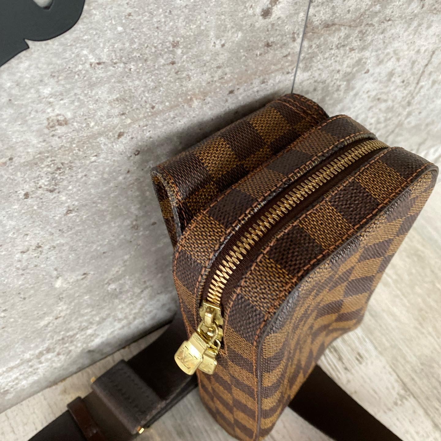 Preloved Geronimos Sling/Bum Bag