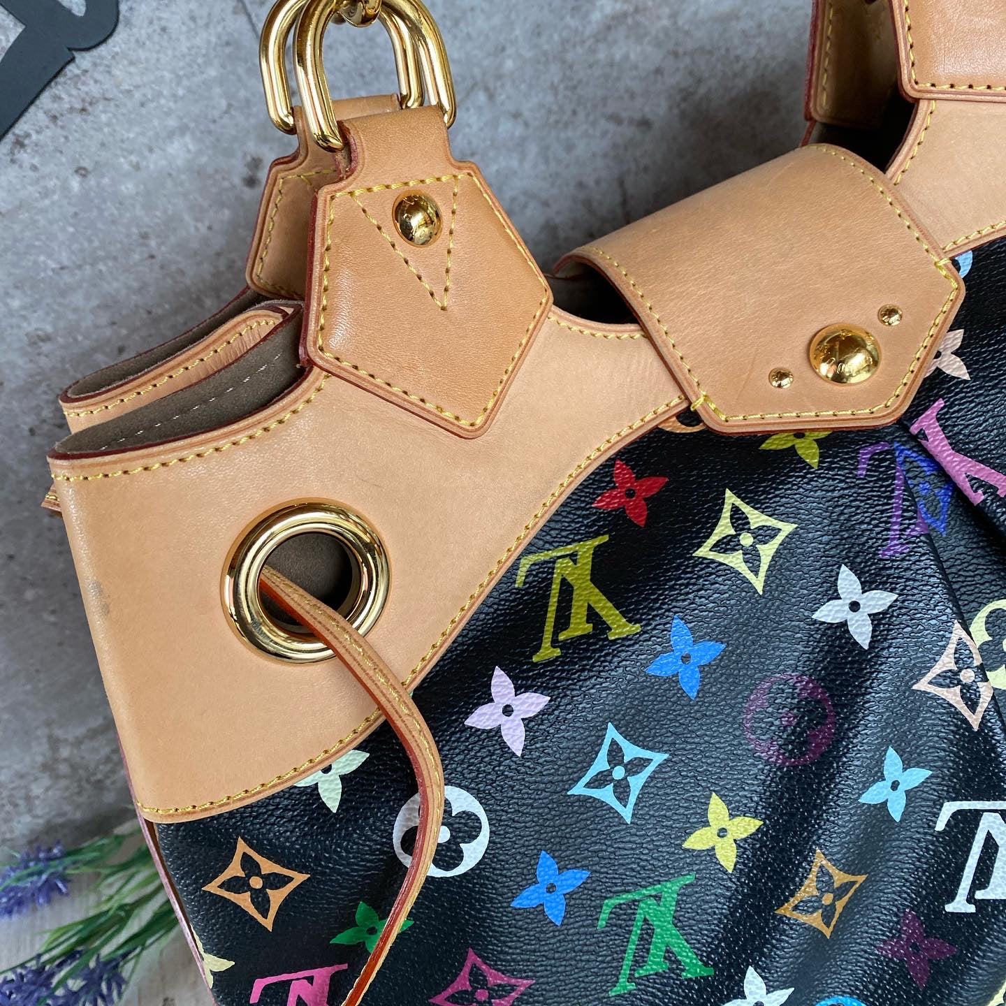 Preloved Authentic Ursula Shoulder Bag