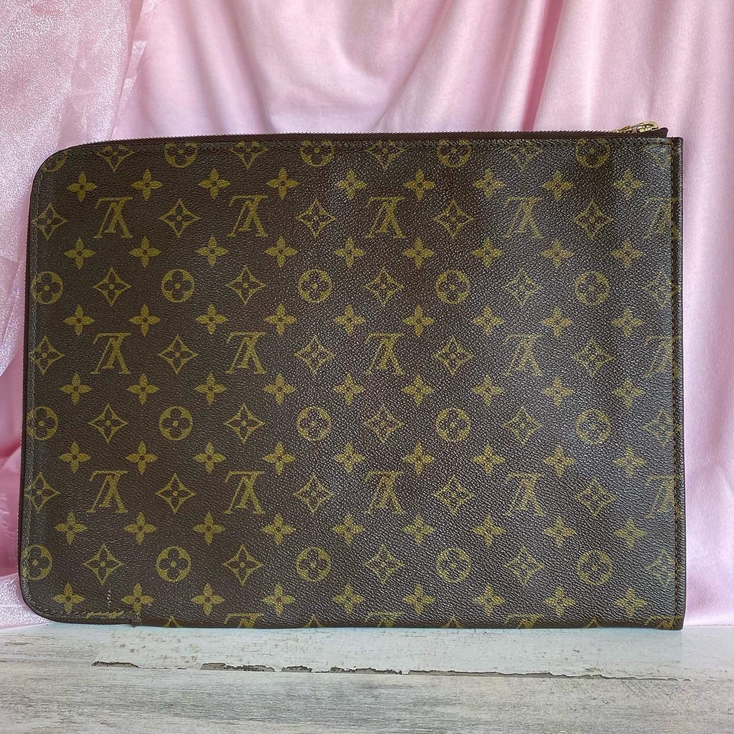 Preloved Poche Vintage Documents Clutch/Case