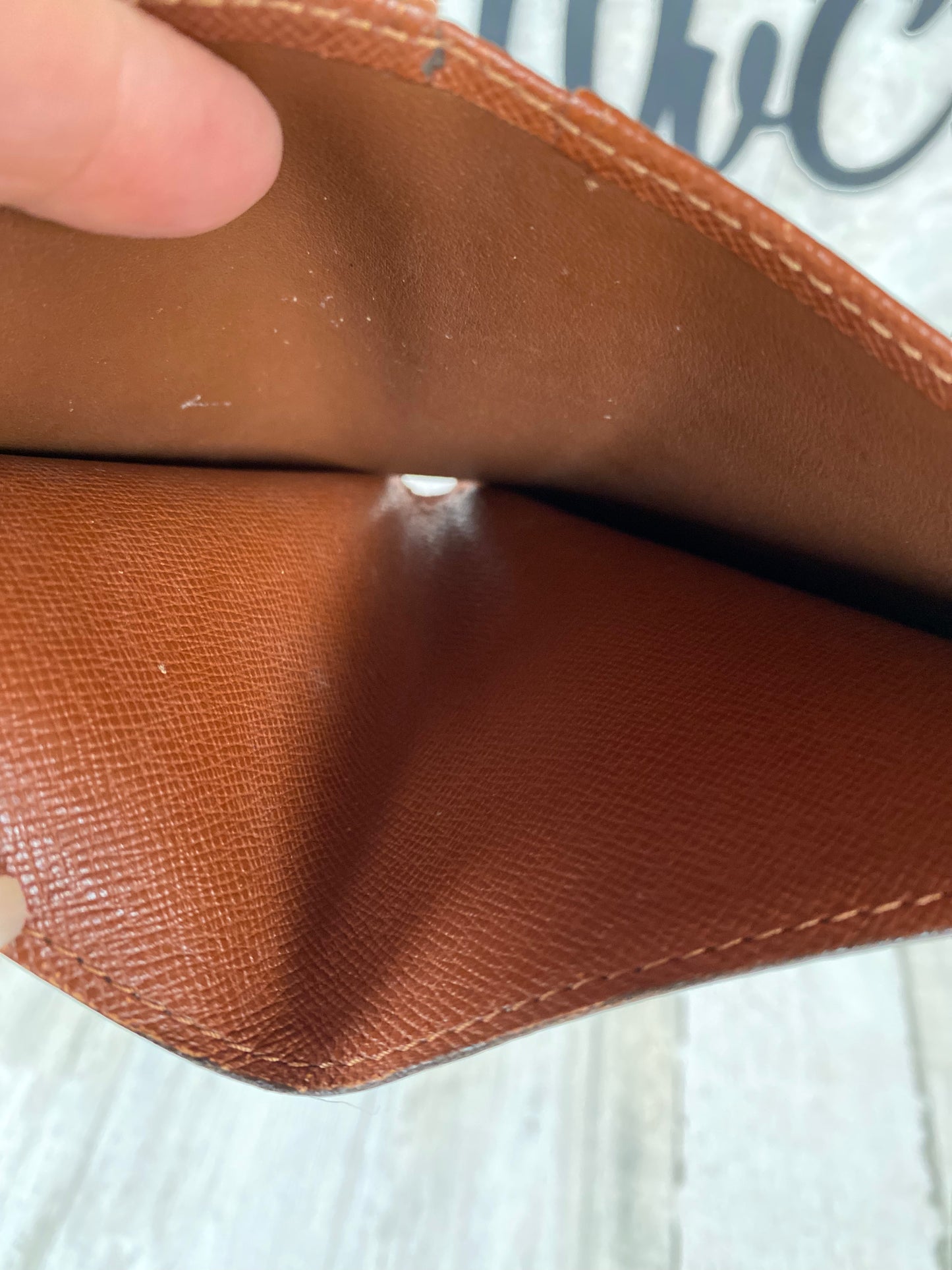 Preloved Authentic Preloved Wallet