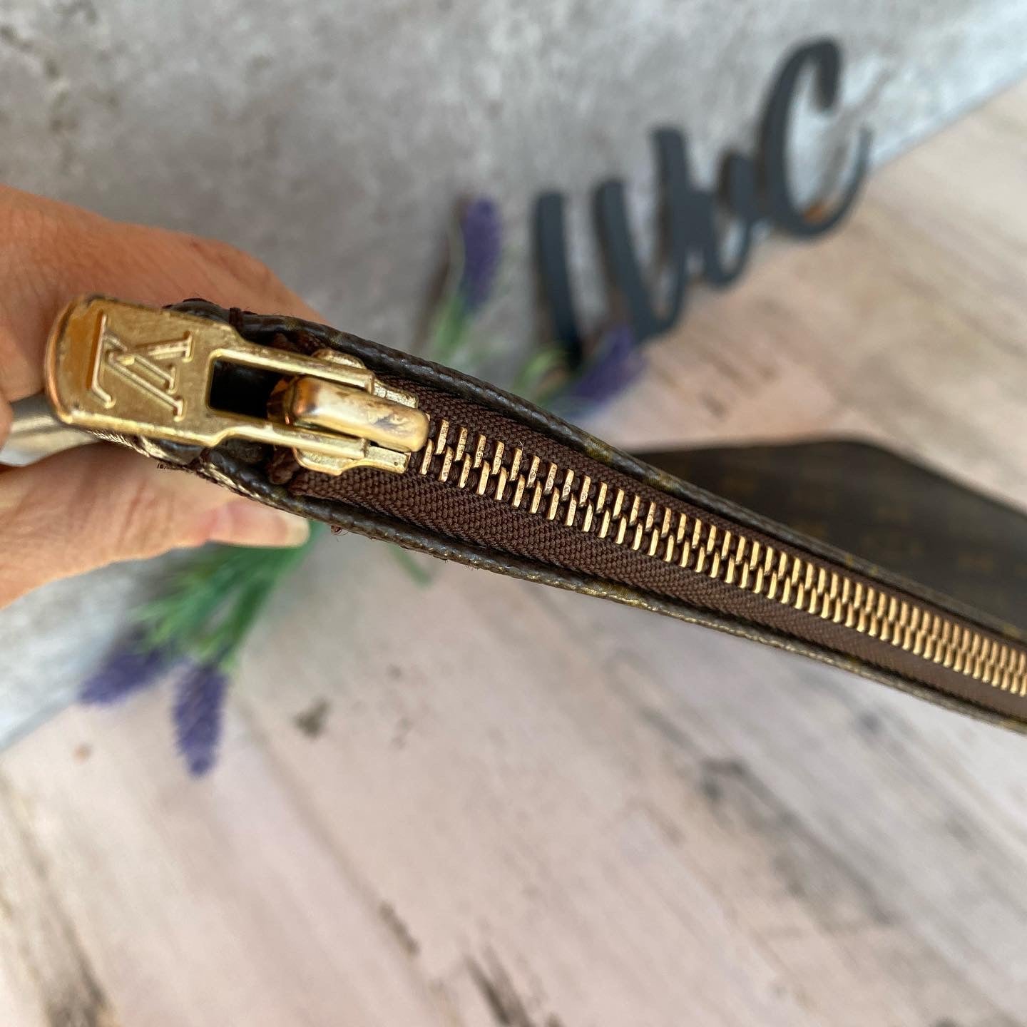 Preloved Poche Documents Case/Clutch