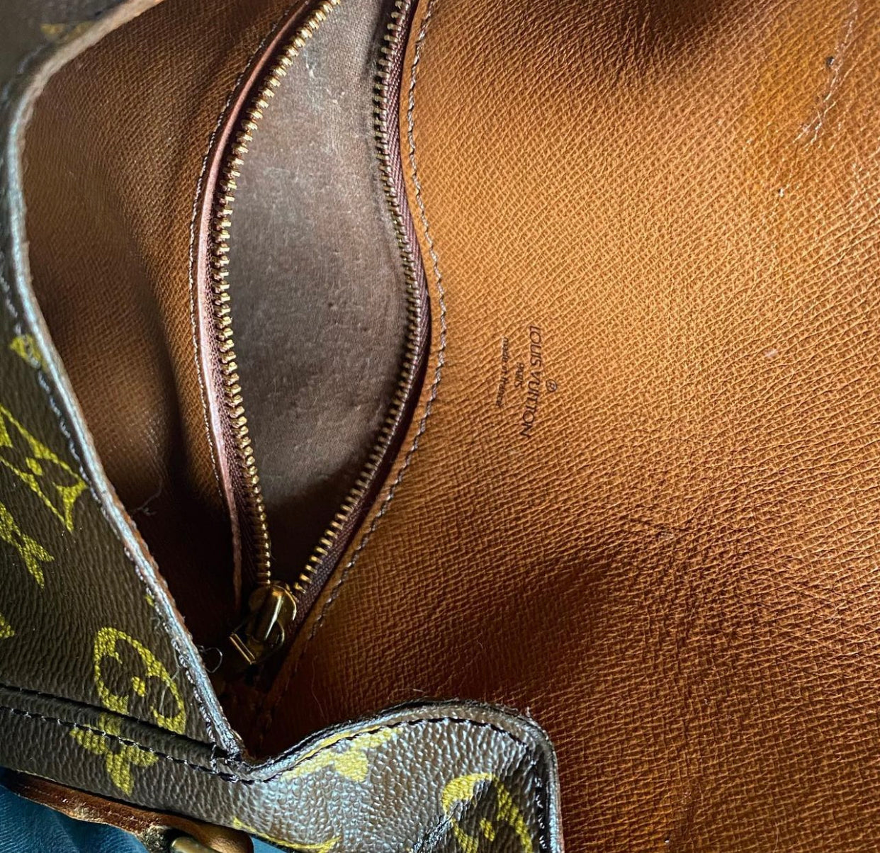 Preloved Saint Cloud MM