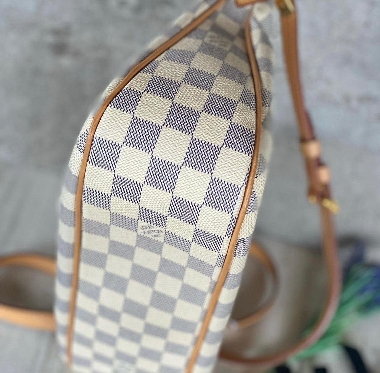 Authentic Preloved consignment Siracusa PM crossbody