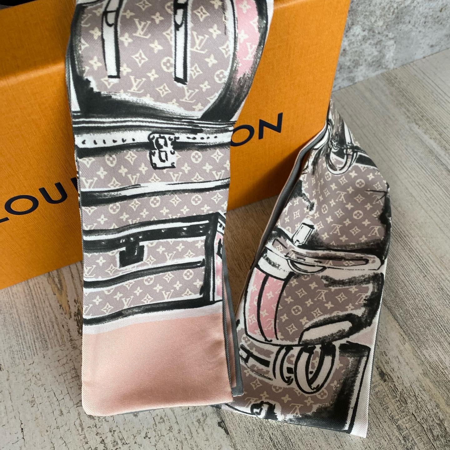 Preloved Authentic Twilly/bandeau