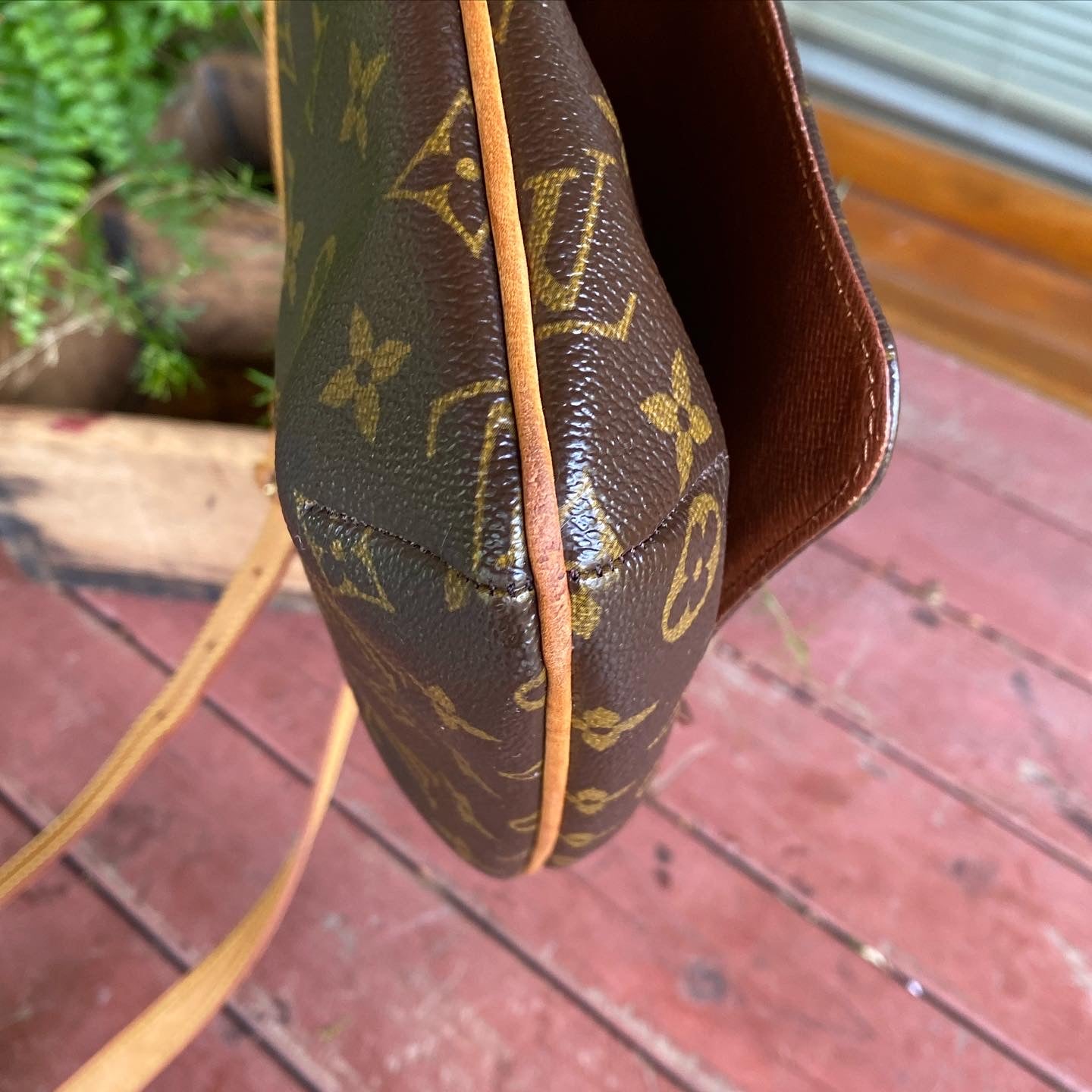 Preloved Musette Salsa Long Crossbody