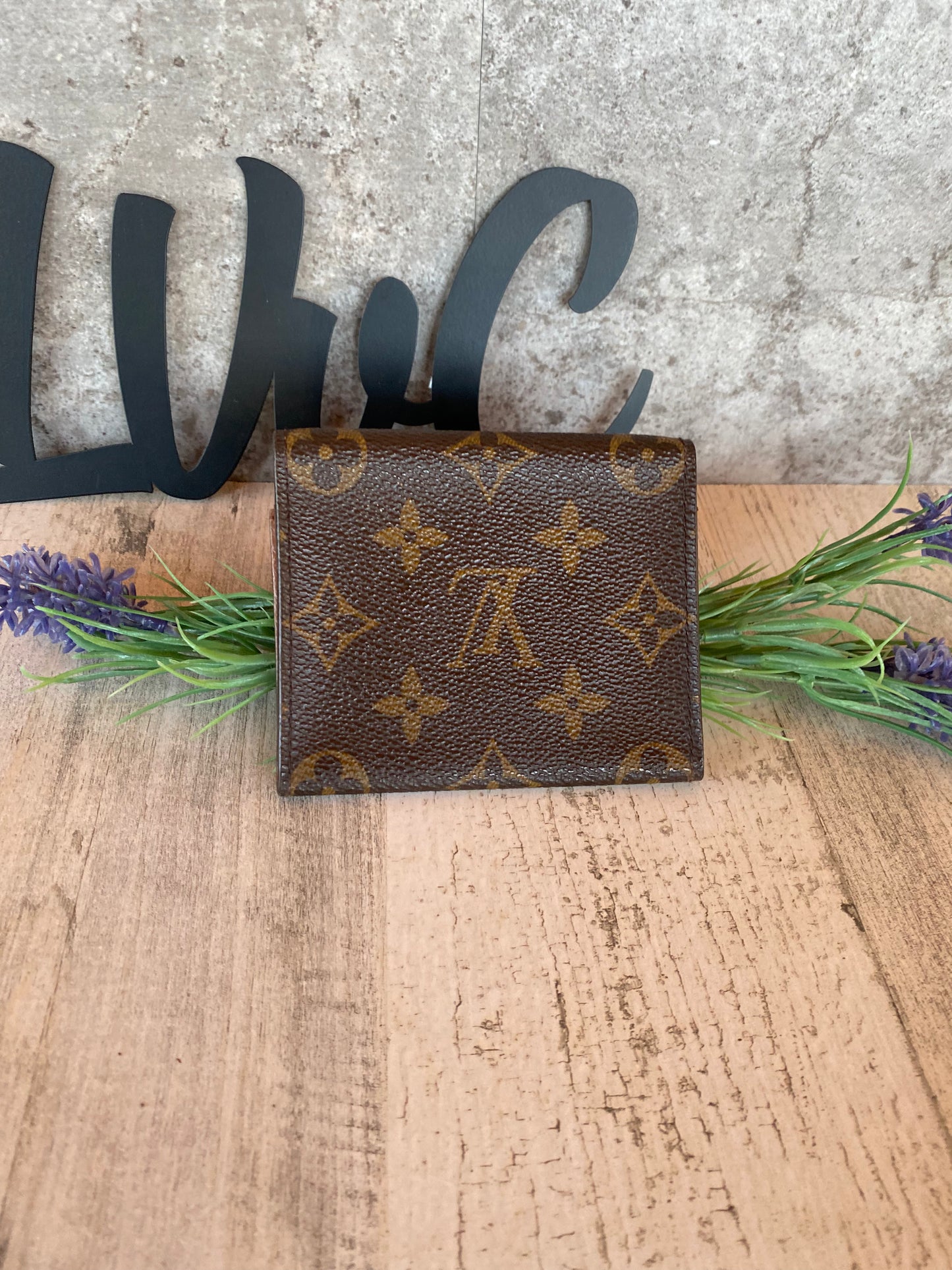 Preloved Cartes De Visite Card Case