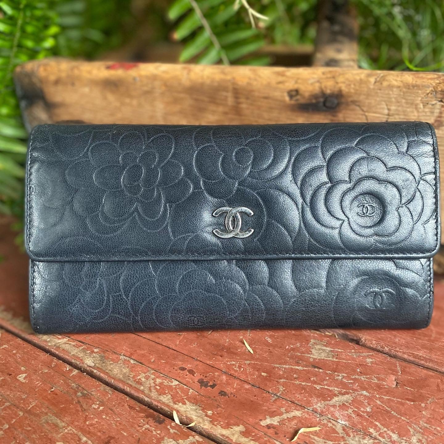 Pre-Loved CC Camelia Wallet