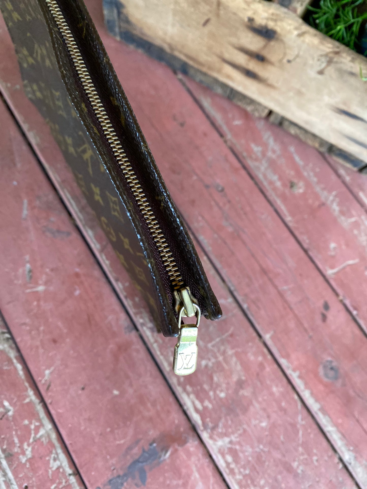 Preloved Authentic Toilette 26 cosmetic pouch