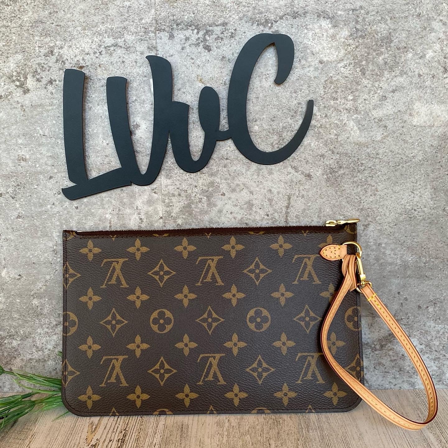 Preloved Pochette