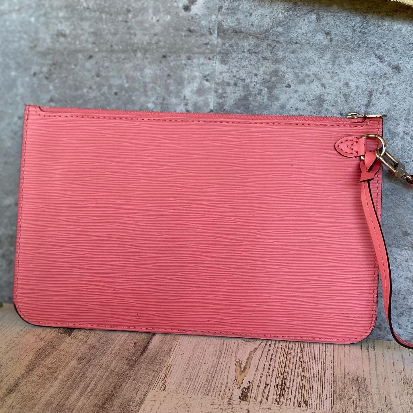 Preloved Neverfull MM and Wristlet