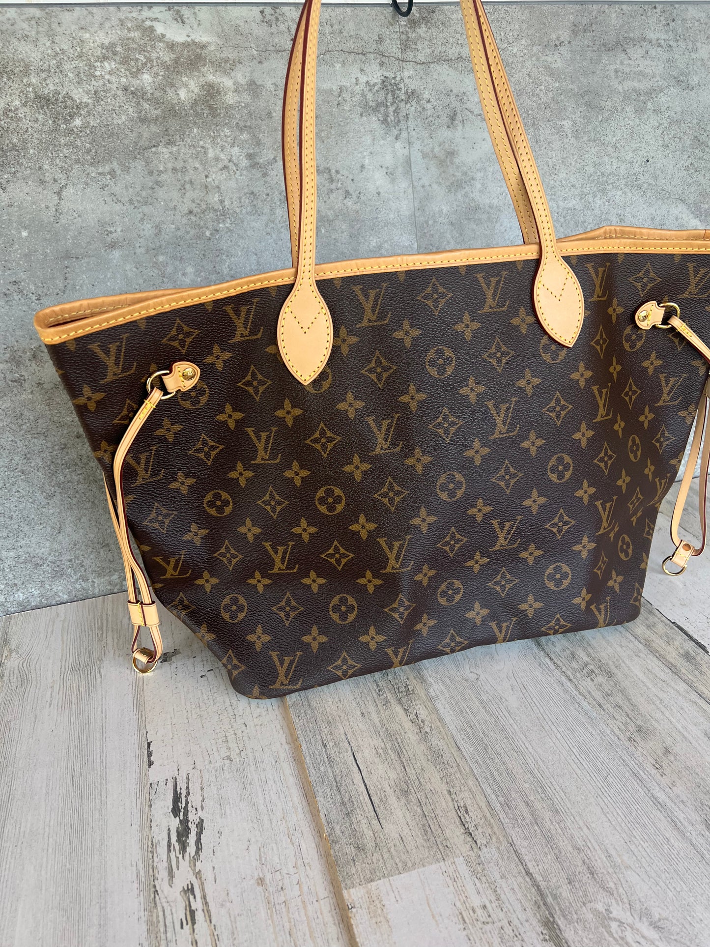 Pre-Loved Neverfull MM