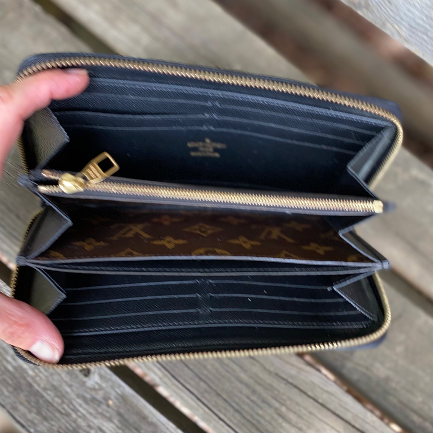 Pre-loved Retiro Wallet