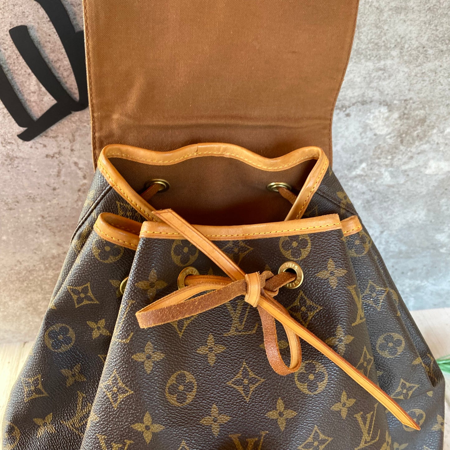 PreLoved Authentic Montsouris GM backpack