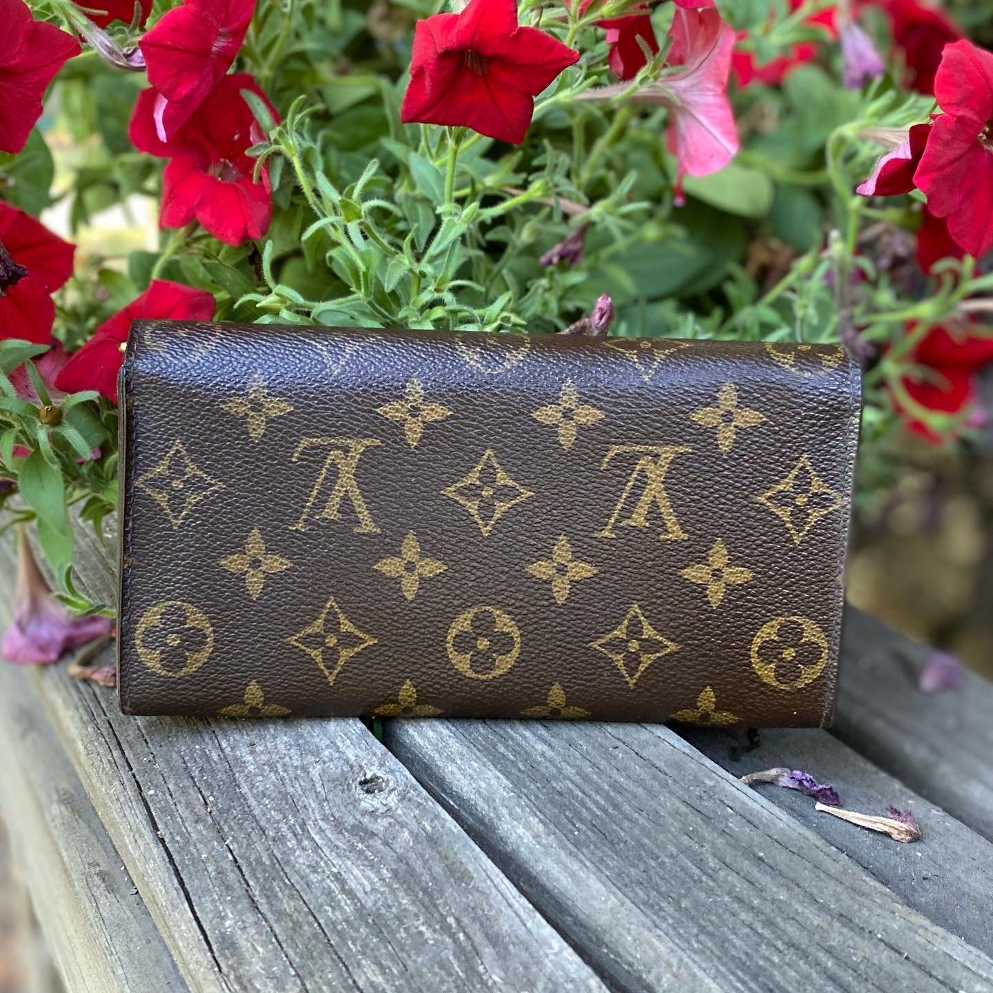 Preloved Long Wallet Portefeuille Sarah