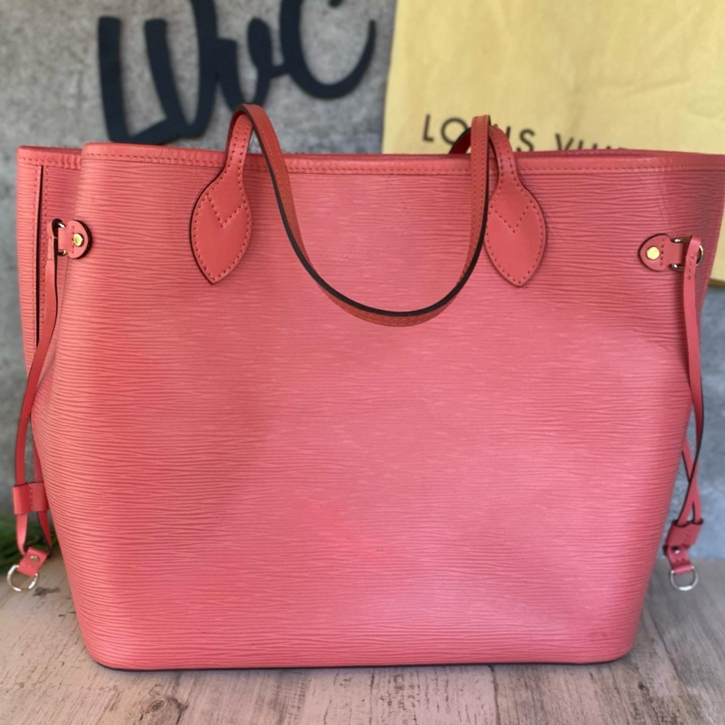 Preloved Neverfull MM and Wristlet