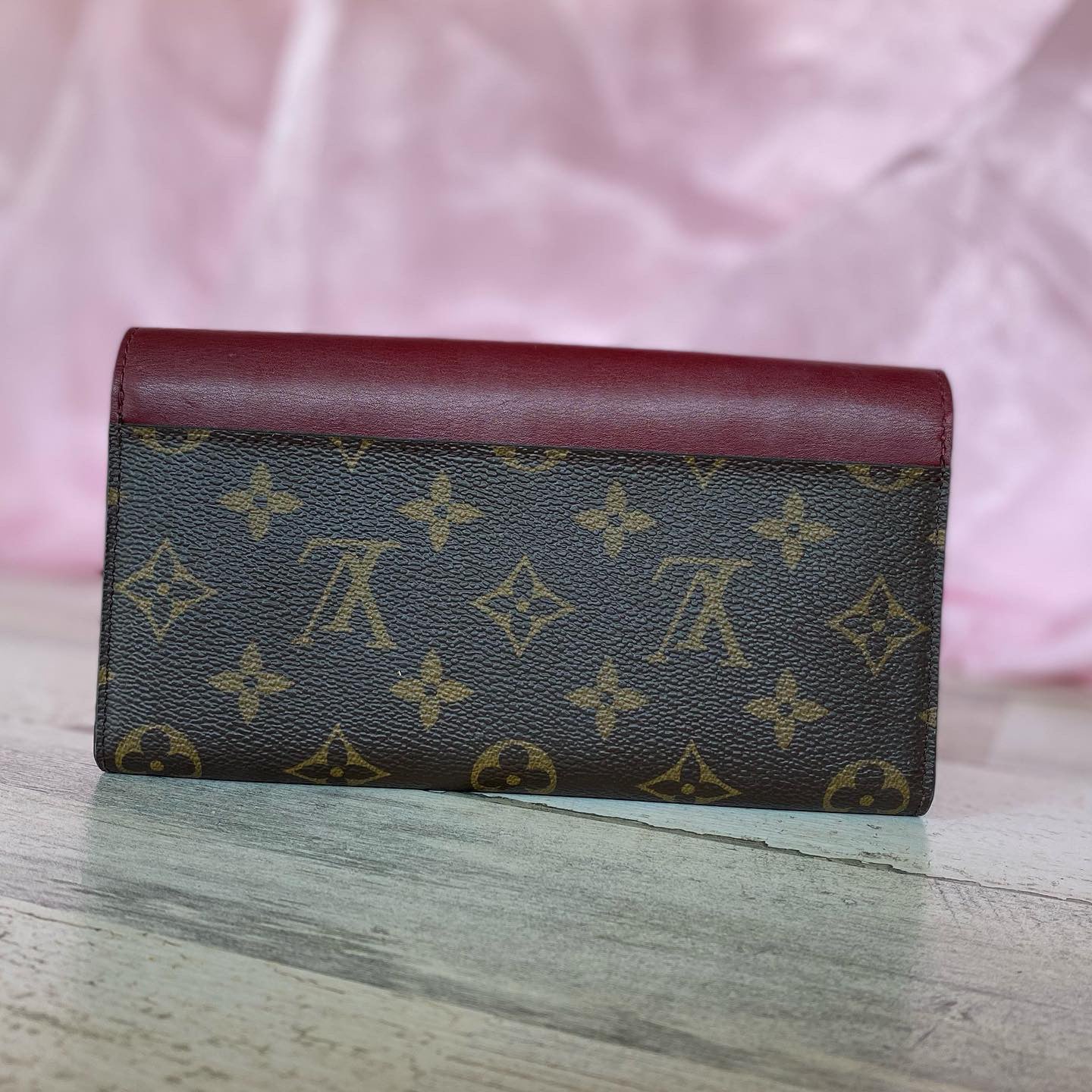 Preloved Authentic Portefeuille Venus