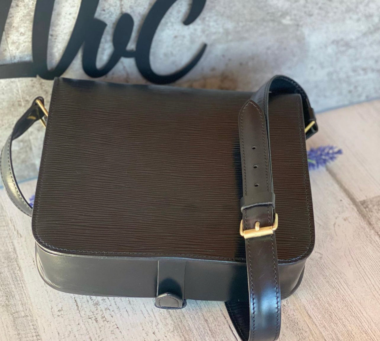 Preloved Black Epi Cartouchiere MM